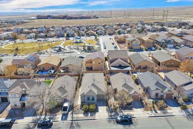 10804 Gentry Lane SW, Albuquerque, NM 87121