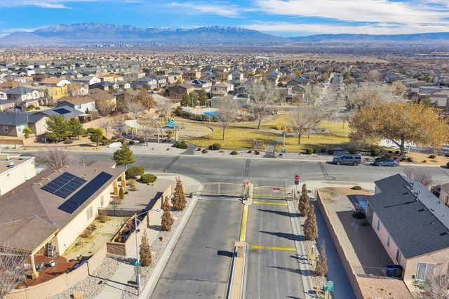 10804 Gentry Lane SW, Albuquerque, NM 87121