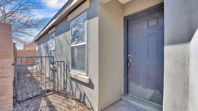 10804 Gentry Lane SW, Albuquerque, NM 87121