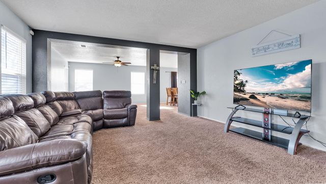 10804 Gentry Lane SW, Albuquerque, NM 87121