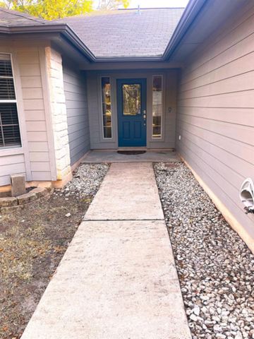 18701 Venture DR, Point Venture, TX 78645