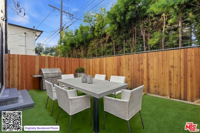 2837 S Redondo Boulevard, Los Angeles, CA 90016