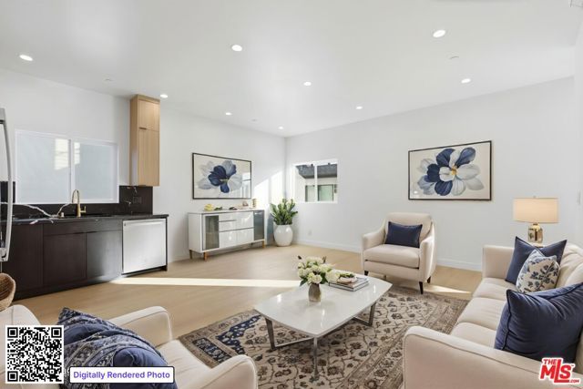 2837 S Redondo Boulevard, Los Angeles, CA 90016