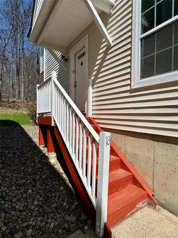 18 Jordan Lane, Middletown, NY 10940