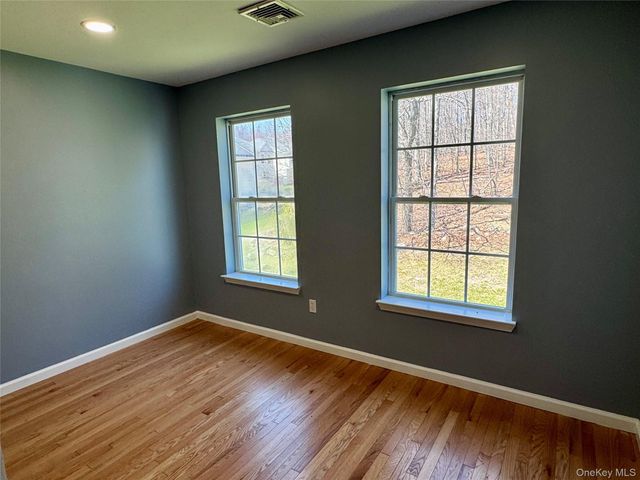18 Jordan Lane, Middletown, NY 10940