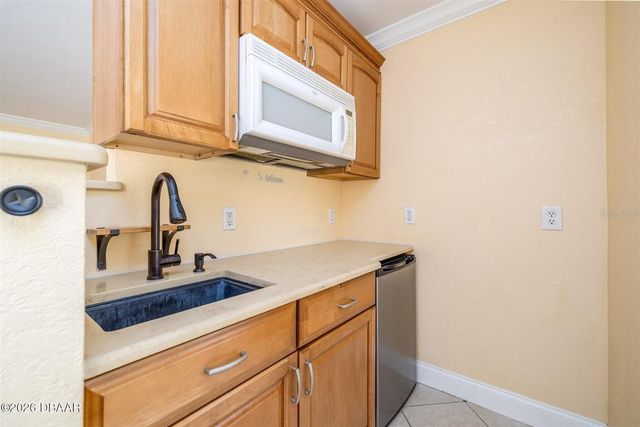 935 S ATLANTIC AVENUE 203, Daytona Beach, FL 32118