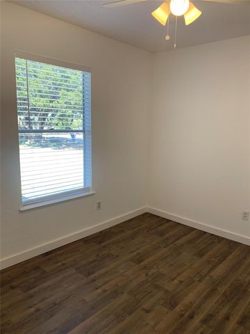 5505 Thunderbird ST, Lago Vista, TX 78645