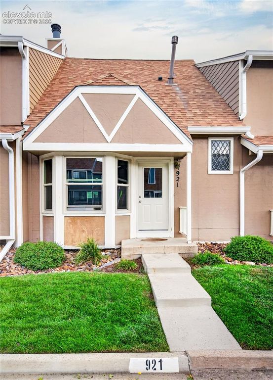 921 London Green Way, Colorado Springs, CO 80906 — exterior