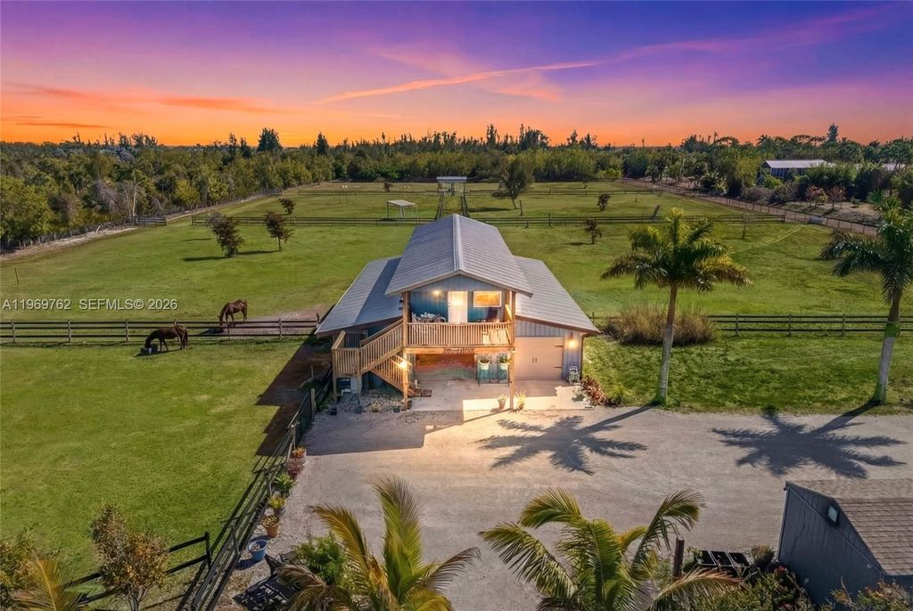 Image 2 of property listing at 6050 Stringfellow Rd, Saint James City, FL 33956