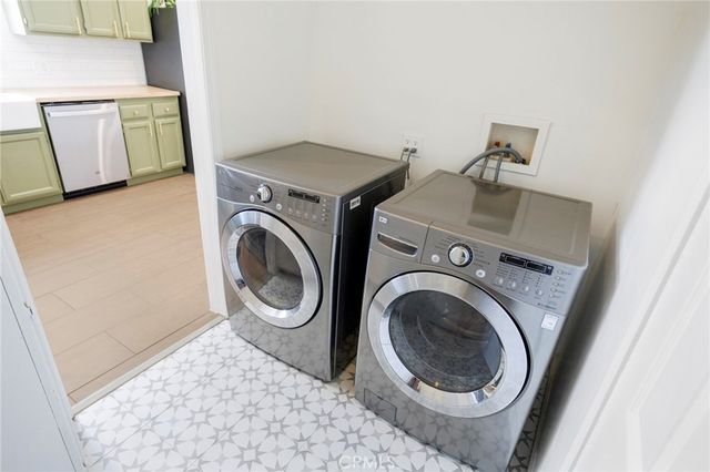 12629 Wixom Street, North Hollywood, CA 91605