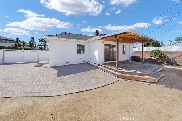 12629 Wixom Street, North Hollywood, CA 91605
