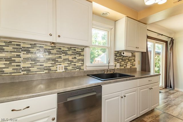 721 Pendley Road, Willowick, OH 44095