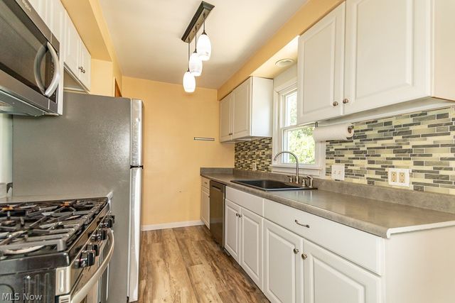 721 Pendley Road, Willowick, OH 44095