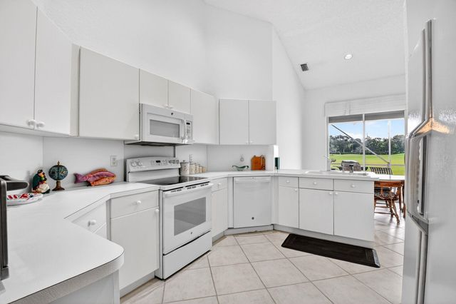 4702 Carlton Golf Drive, Lake Worth, FL 33449