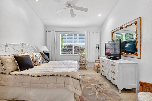 4702 Carlton Golf Drive, Lake Worth, FL 33449