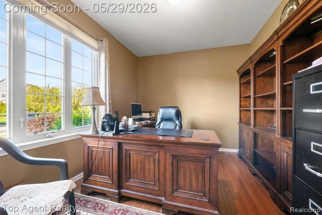 48869 Woodson Way, Canton, MI 48187