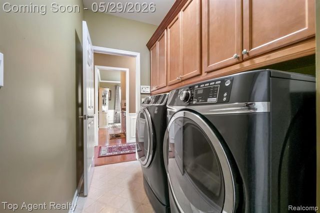 48869 Woodson Way, Canton, MI 48187