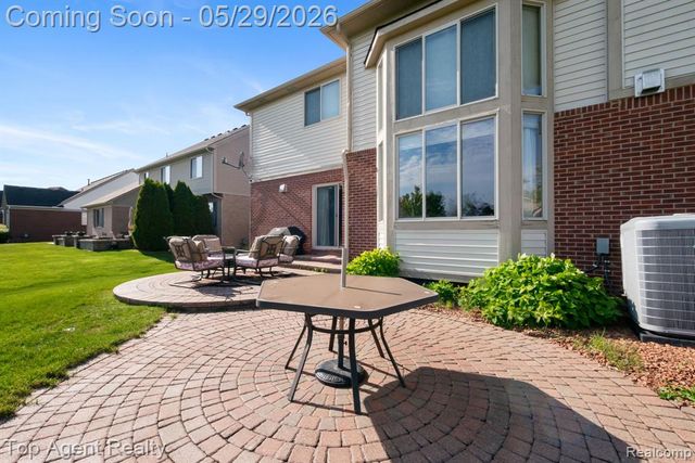48869 Woodson Way, Canton, MI 48187