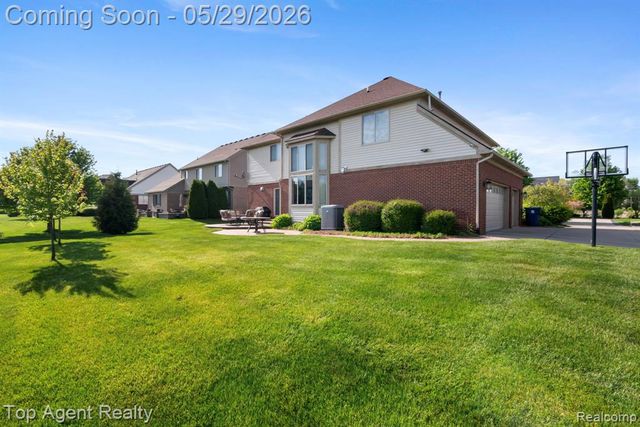 48869 Woodson Way, Canton, MI 48187