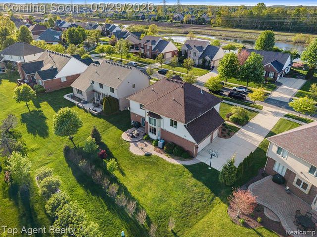 48869 Woodson Way, Canton, MI 48187