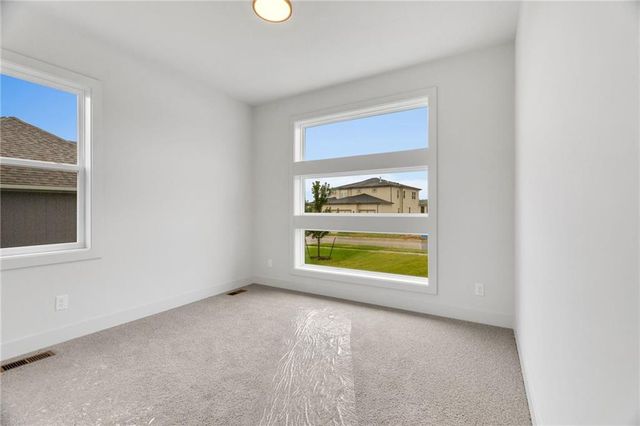 1228 Larkspur Place, Raymore, MO 64083