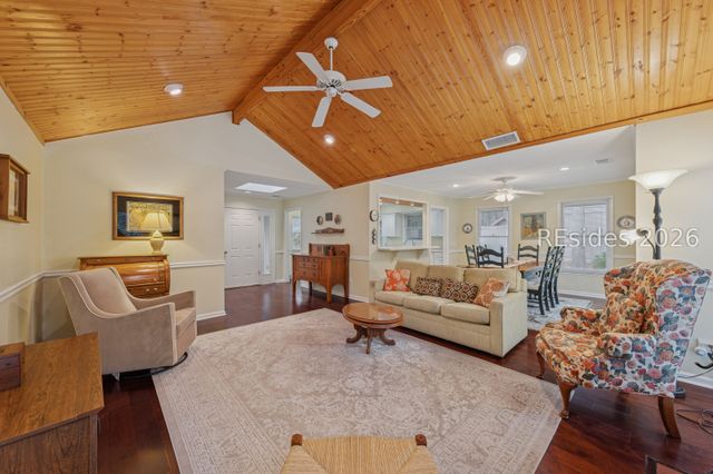 29 Sweet Bay Ln, Hilton Head Island, SC 29926