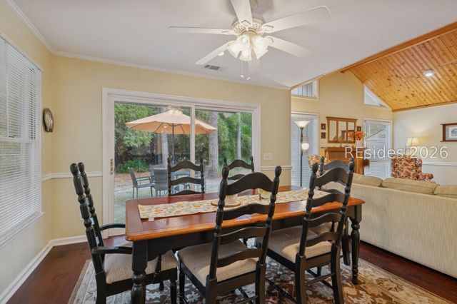 29 Sweet Bay Ln, Hilton Head Island, SC 29926