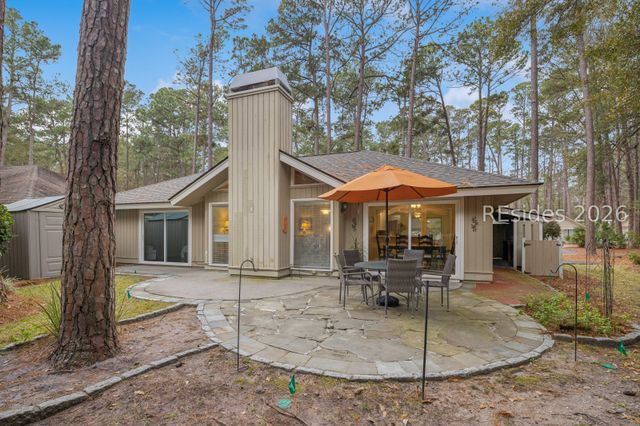 29 Sweet Bay Ln, Hilton Head Island, SC 29926