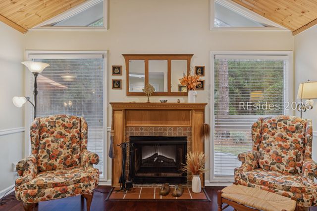 29 Sweet Bay Ln, Hilton Head Island, SC 29926