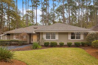 29 Sweet Bay Ln, Hilton Head Island, SC 29926