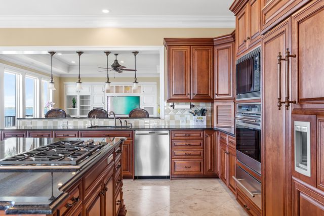 753 Boulevard of the Champions, Shalimar, FL 32579