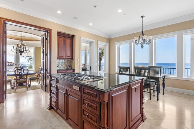 753 Boulevard of the Champions, Shalimar, FL 32579