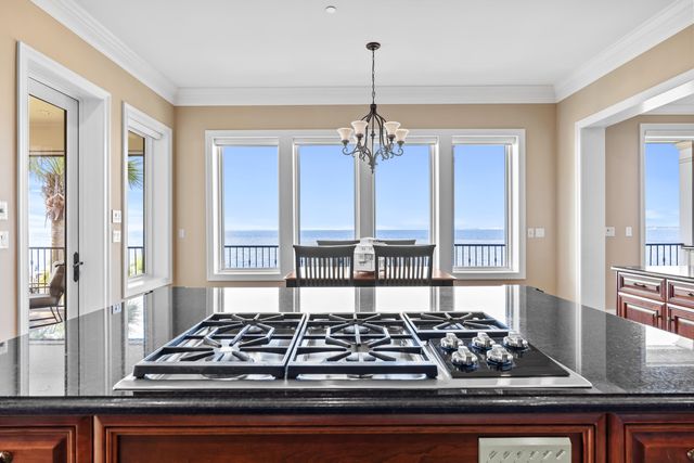 753 Boulevard of the Champions, Shalimar, FL 32579