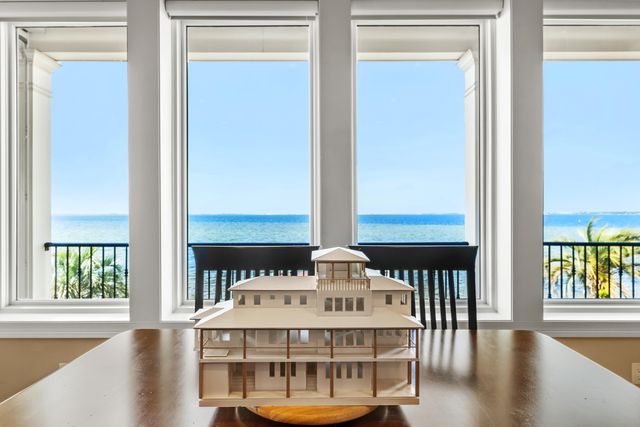 753 Boulevard of the Champions, Shalimar, FL 32579