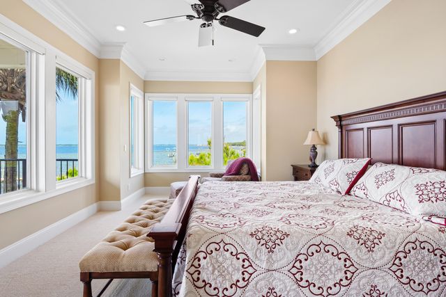 753 Boulevard of the Champions, Shalimar, FL 32579