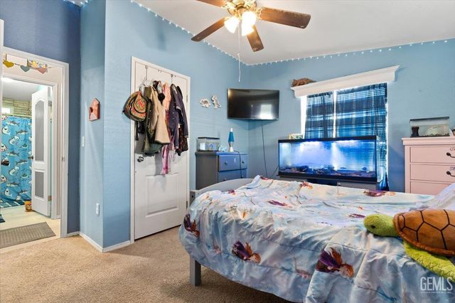 3000 S Chester Avenue 14, Bakersfield, CA 93304