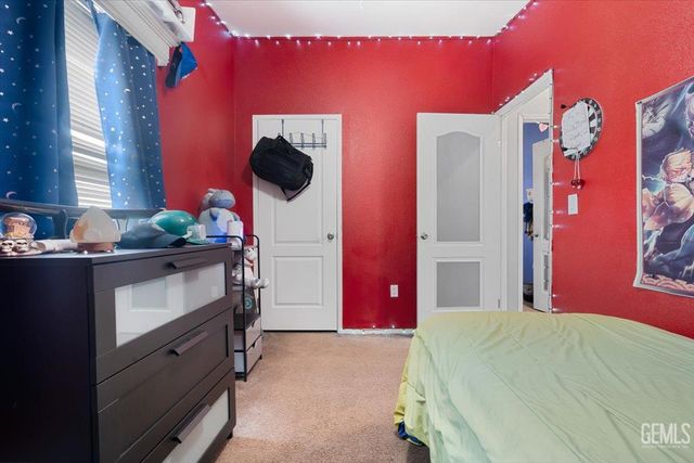 3000 S Chester Avenue 14, Bakersfield, CA 93304