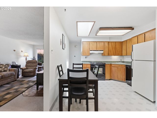 19654 Sw Murphy St, Beaverton, OR 97078