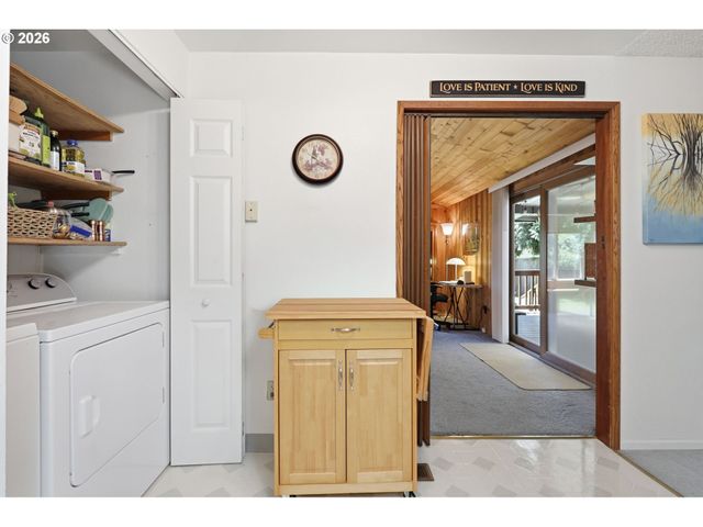 19654 Sw Murphy St, Beaverton, OR 97078