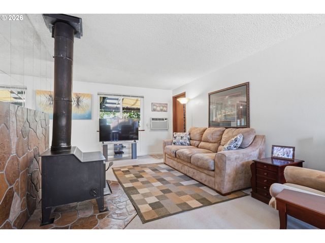 19654 Sw Murphy St, Beaverton, OR 97078