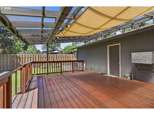 19654 Sw Murphy St, Beaverton, OR 97078