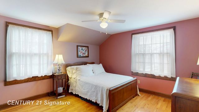 212 Cedarwood Drive, Flushing, MI 48433