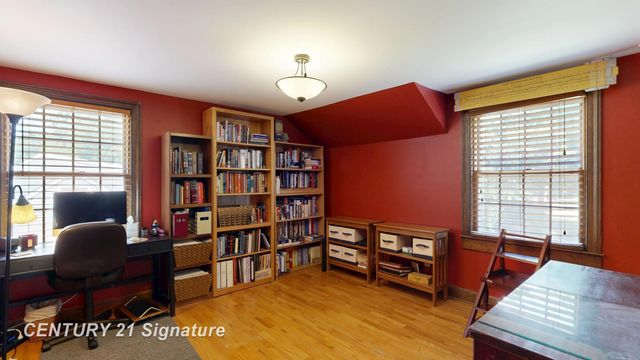 212 Cedarwood Drive, Flushing, MI 48433