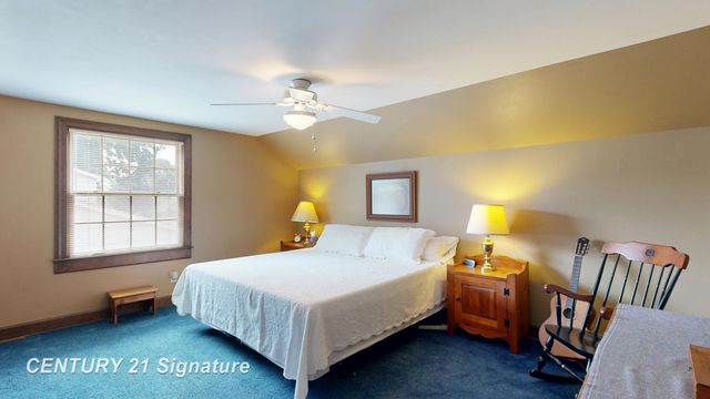 212 Cedarwood Drive, Flushing, MI 48433