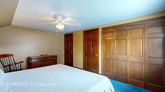 212 Cedarwood Drive, Flushing, MI 48433