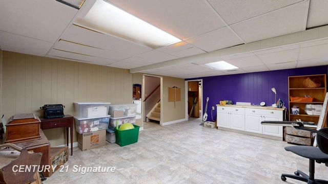 212 Cedarwood Drive, Flushing, MI 48433