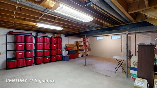 212 Cedarwood Drive, Flushing, MI 48433