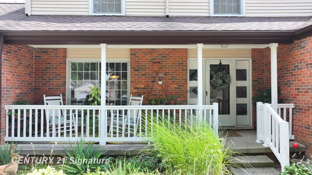 212 Cedarwood Drive, Flushing, MI 48433