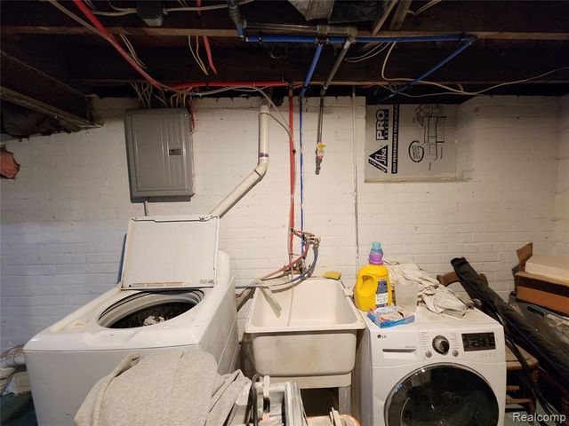 15700 Mark Twain Street, Detroit, MI 48227