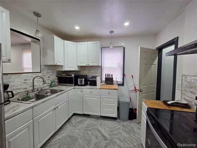 15700 Mark Twain Street, Detroit, MI 48227